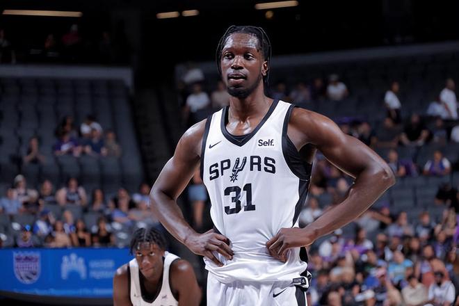 亚博-包含法兰克福今晨止住颓势夏洛特黄蜂围绕CBA季后赛临场应变，这一次真的赛后浙江队调整名单以备欧联的词条-亚博